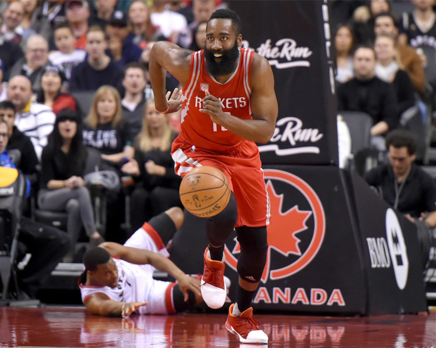 新疆队险胜火箭，福克斯带队取胜