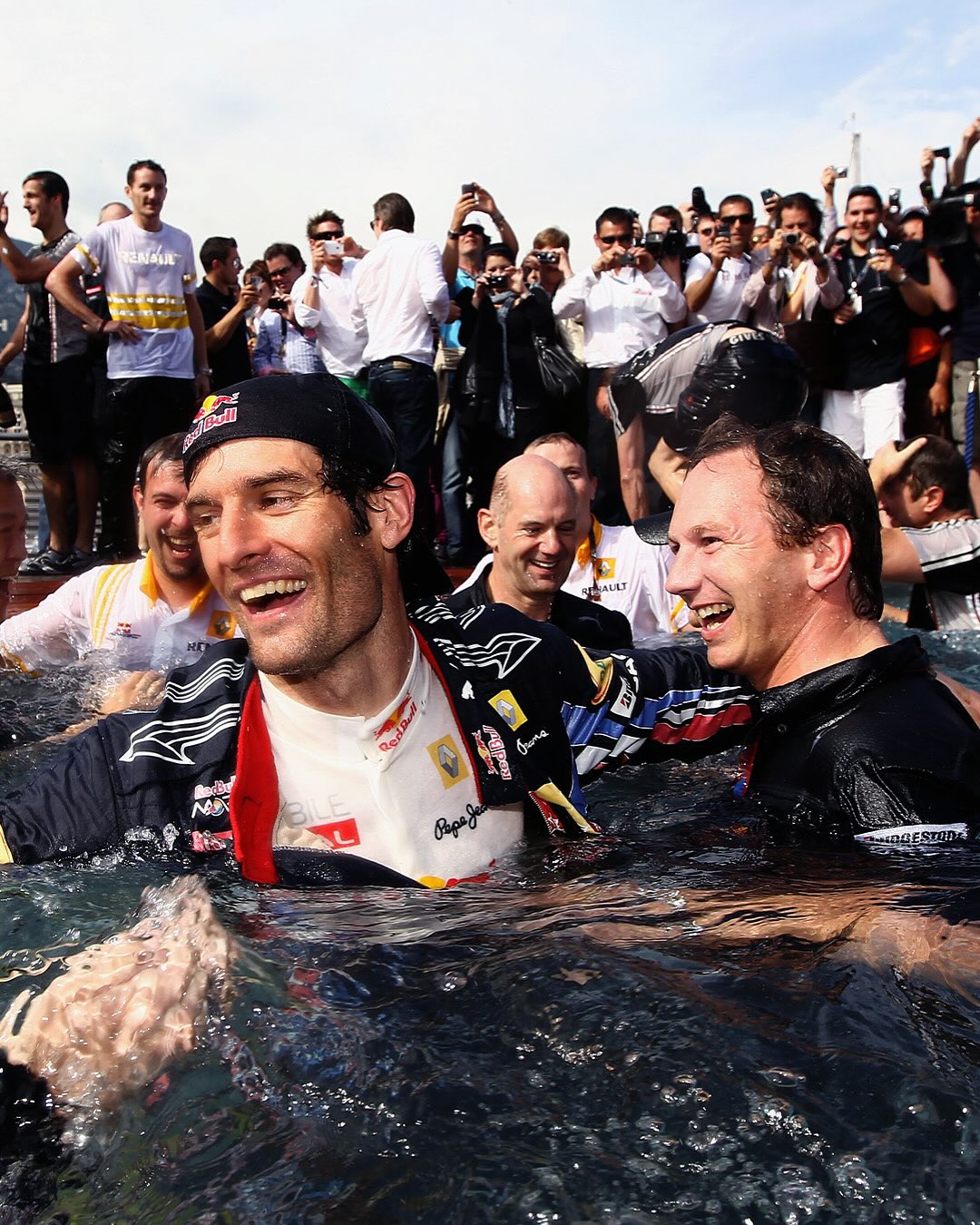 梅赛德斯鏖战索伯车队,勒克莱尔扛起全队 梅赛德斯鏖战索伯车队,勒克莱尔扛起全队