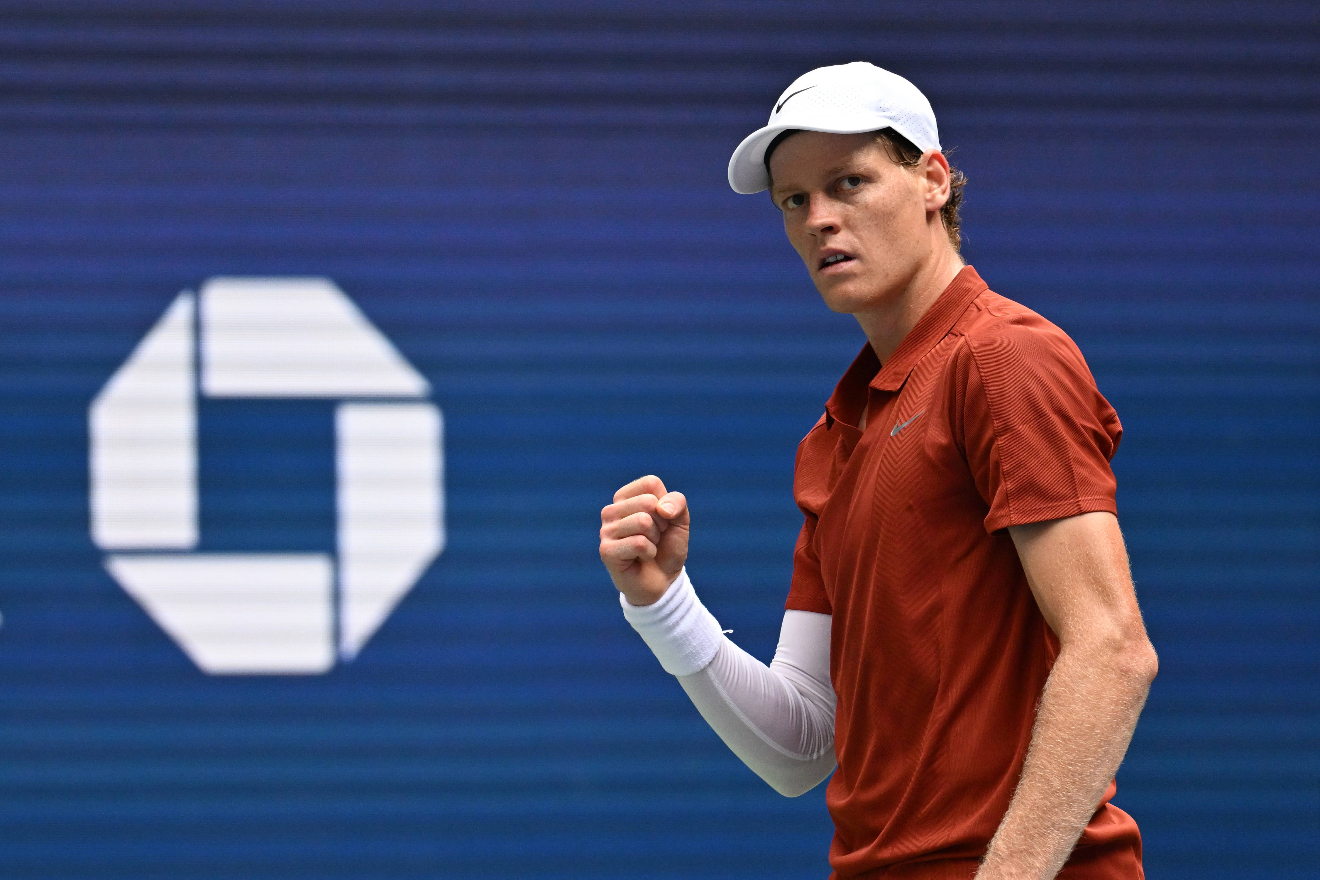 美网横扫年终总决赛,辛纳高光表现 美网横扫年终总决赛,辛纳高光表现