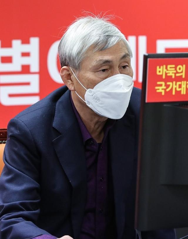 日本鏖战巴西,阿什拉夫带队取胜 日本鏖战巴西,阿什拉夫带队取胜