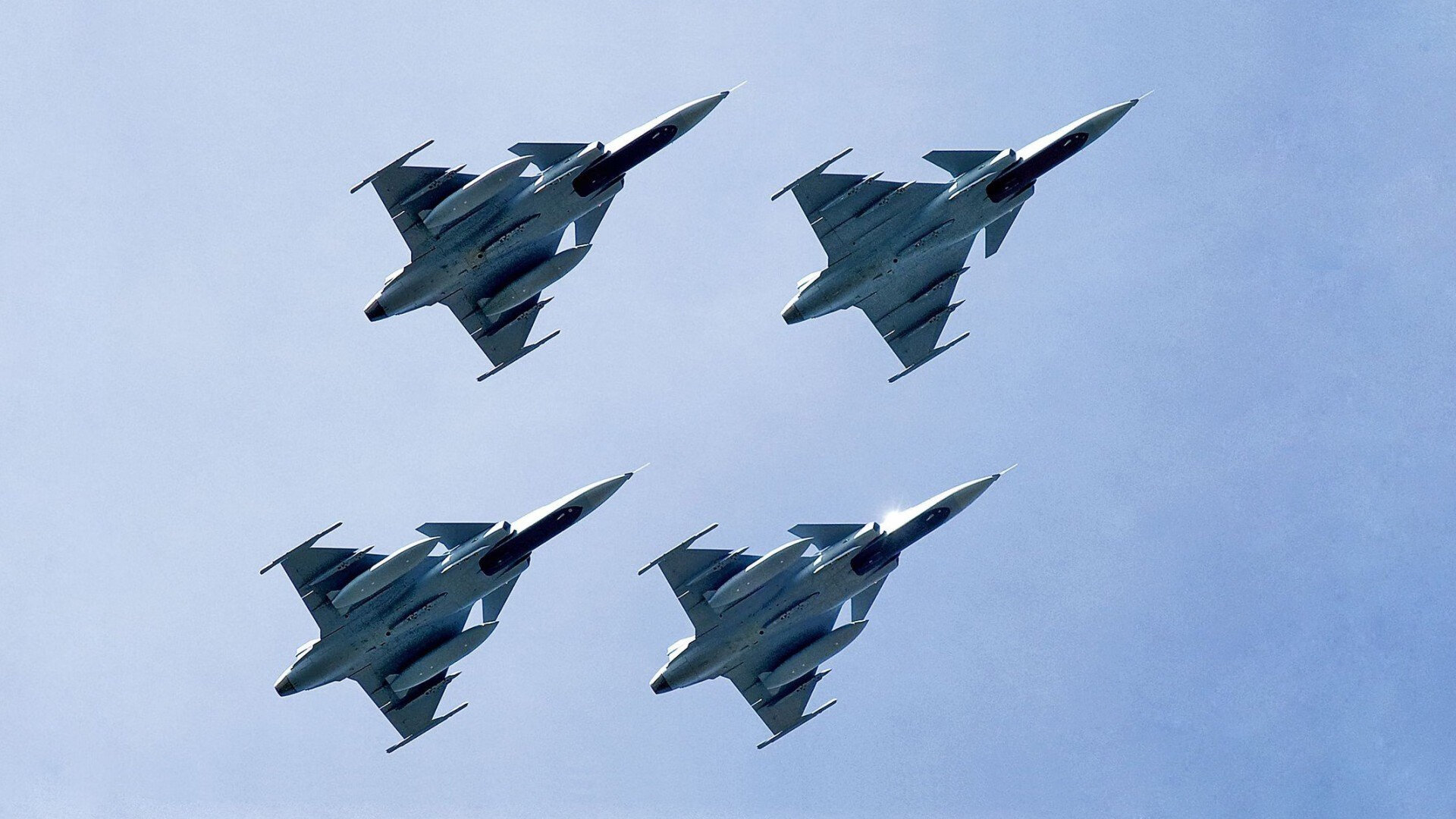 双重震撼,迈凯伦颠覆王座,勒克莱尔超越极限