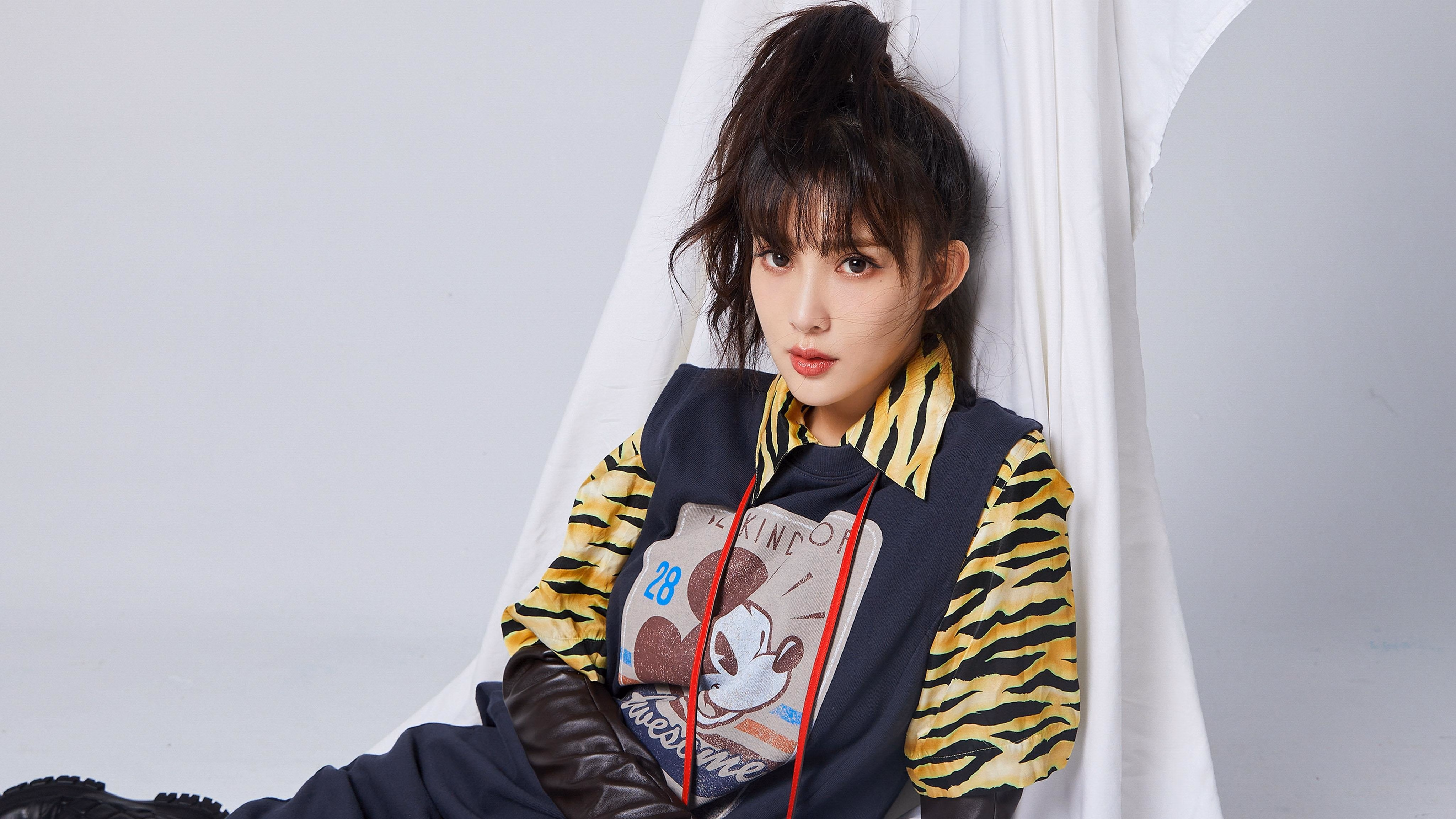 欧冠半决赛之夜,全世界都在尖叫,唯有西亚卡姆在一片死寂中完成救赎